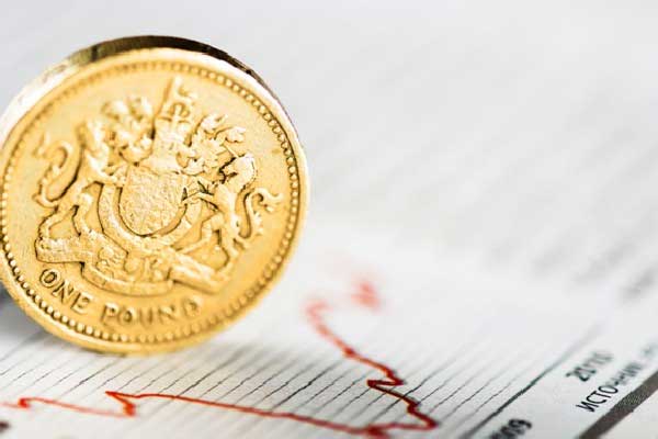 英国财相里夫斯将承诺拨款10亿英镑用于量子电脑采购