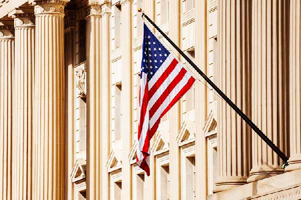 喜力啤酒销售低迷 拟借助人工智能“增效”裁员6000人