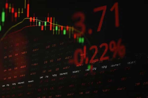 里士满联储行长：捉襟见肘的消费者限制了企业定价能力